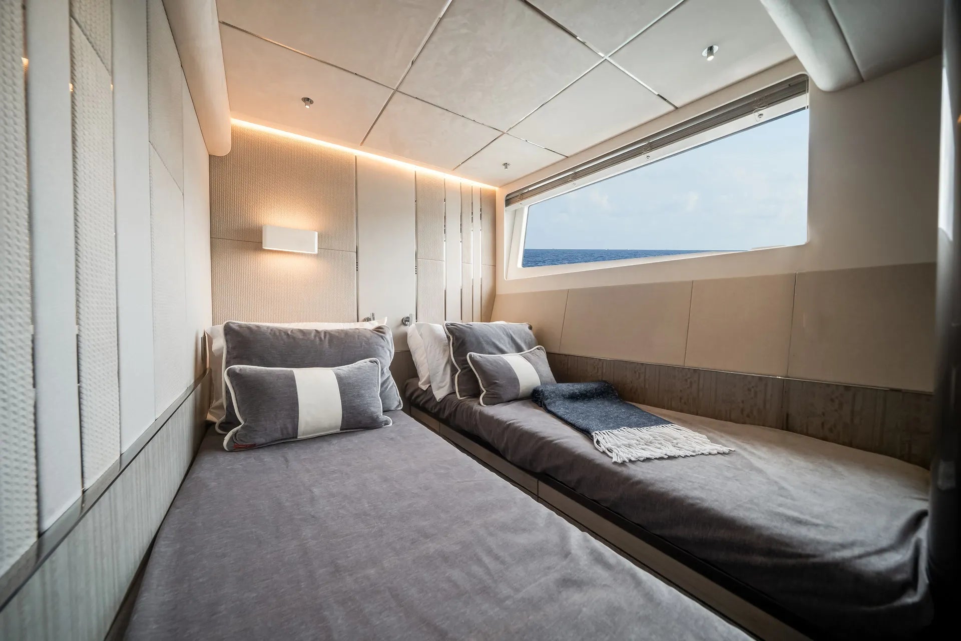 GALEON Fly 62’ FT Yacht