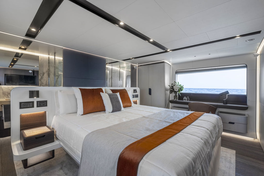 AS8 82' FT Yacht